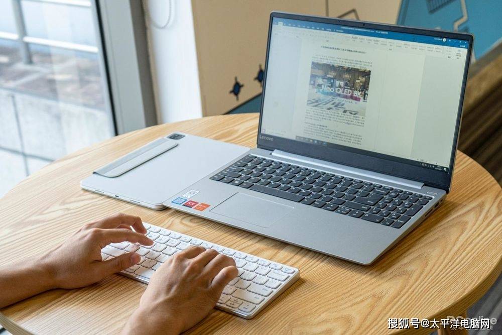 便携手感完美结合，78键位雷柏E9050G无线刀锋键盘评测