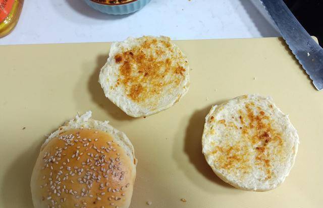 蔬菜|1片面包2种吃法,1种豪华1种香,6样早餐晒朋友圈,网友:太丰盛