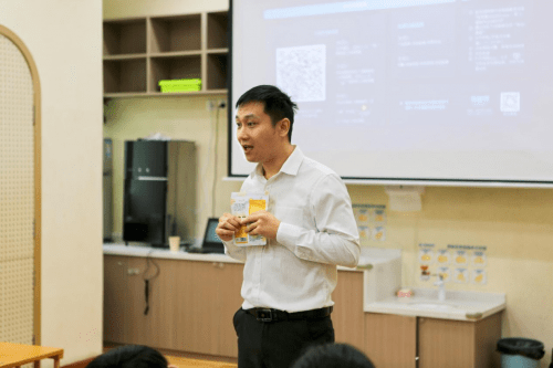 咸口|江湖小郎中食品公司携手四川秉喆商贸,打造儿童药膳零食的活动!