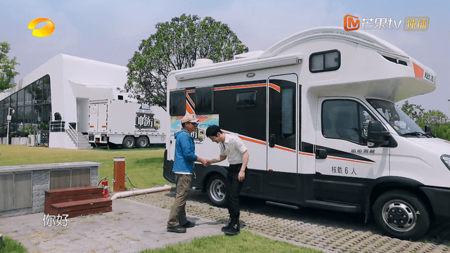 《中餐厅5》开播,龚俊仅出镜10分钟,两个细节表明他不会常驻!