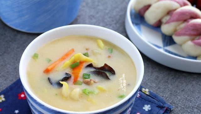 什么|半碗剩菜1把玉米面,入锅搅一搅,真是太香了,网友点评太霸气