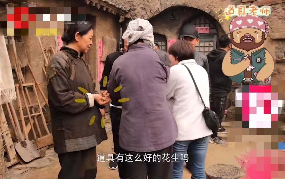 道具|《功勋》曝倪萍蒋欣戏外花絮惹人爆笑，但戏内深夜相拥却让人泪目