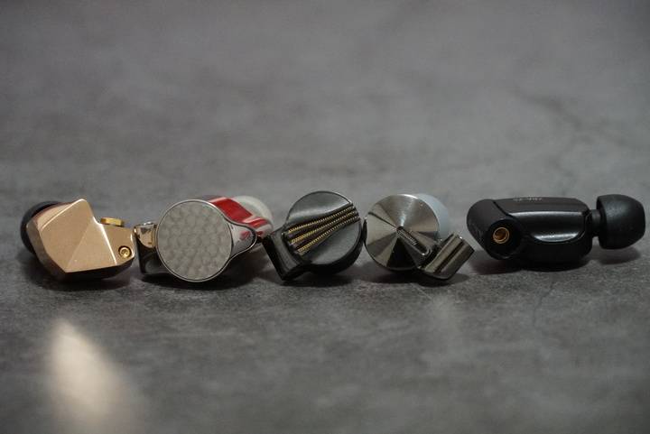 仅699元的旗舰级真无线蓝牙耳放，低价顶配的飞傲UTWS5是坑么？