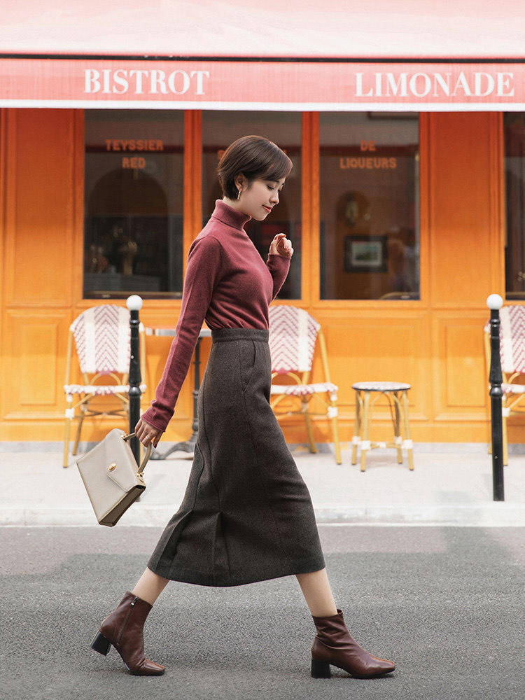 毛衣 给大家分享一些内搭搭配技巧