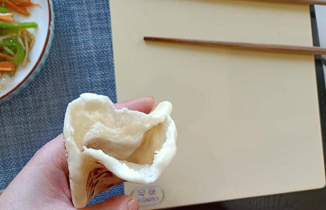 蔬菜|早餐吃口袋饼吧，想吃啥就装啥，不用油更健康，1分钟1个，简单