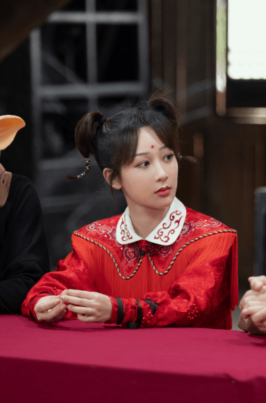 黄子涛|黄子韬曝《萌探探探案》嘉宾聚餐都是杨紫请客，道出原因后大家被逗笑了