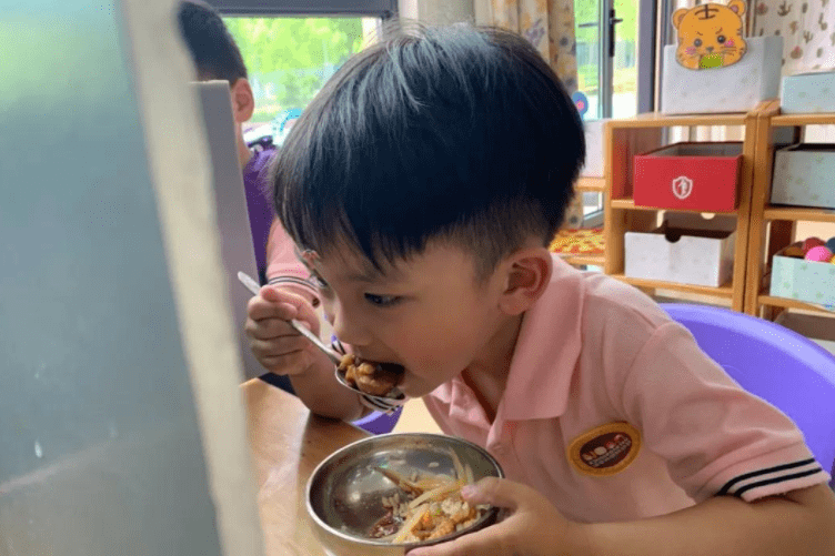 因为|深圳一幼儿园火了，“菜品”一周7天不重样，获得家长一致好评