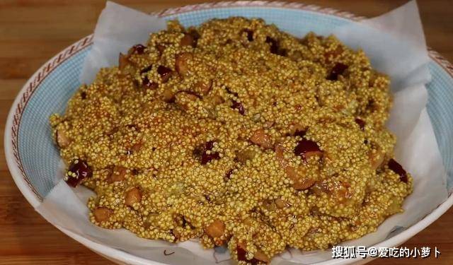 水大叔|把一碗小米倒进滚烫油锅，瞬间变美味，真是高手在民间，厉害了