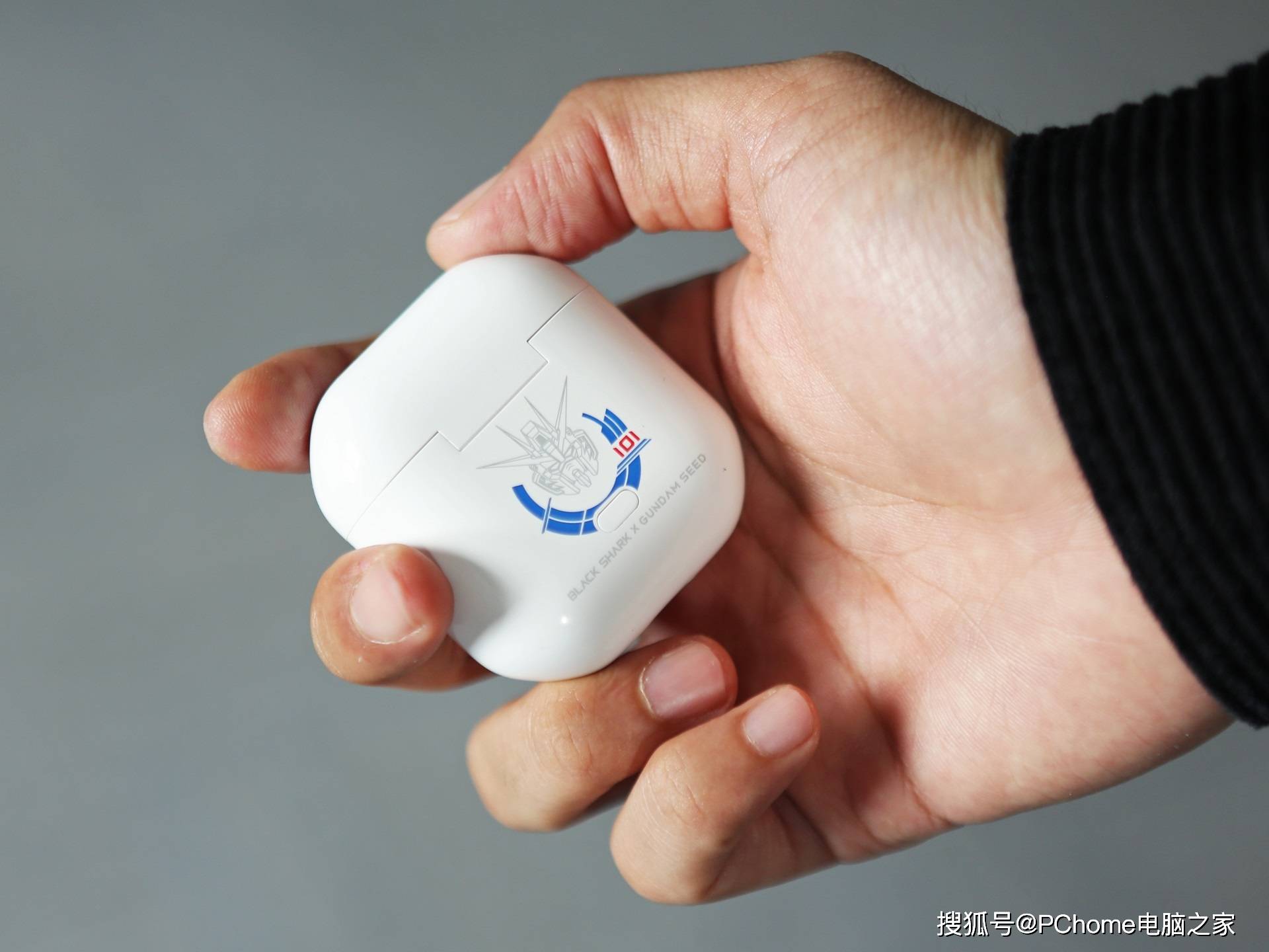 黑鲨凤鸣真无线蓝牙耳机体验 超低延迟确认敌人方位更快速