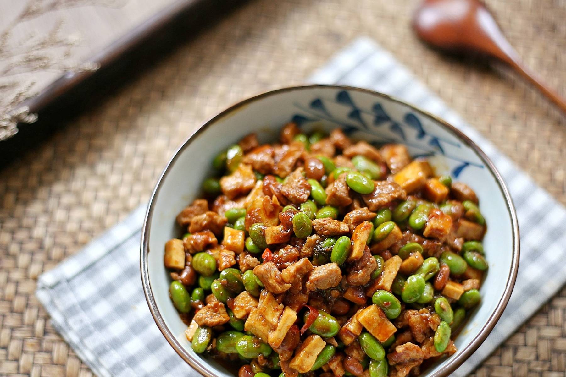 黄豆酱适合做啥 3a0114ce48e04fbdaa2a4c774cb48f8f.jpeg