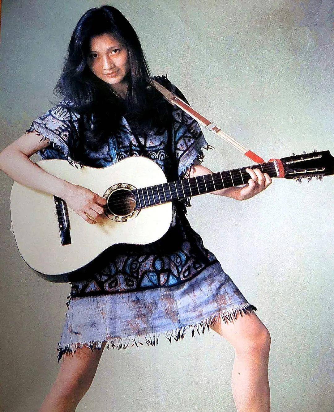 蒋勤勤母亲都是高颜值女星,孩子却个个长相平平,遗传真是门玄学啊