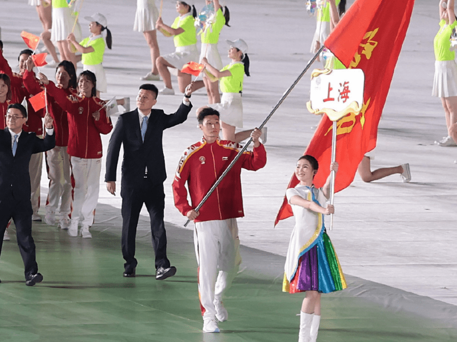 妻女|官宣！中国32岁男排国手宣布退役：如此突然，刚拿下最后一个冠军