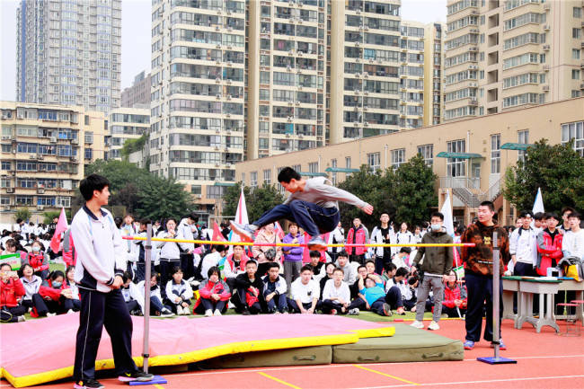 运动会|五育并举让“双减”落地有声，西安工大附中举行秋季运动会