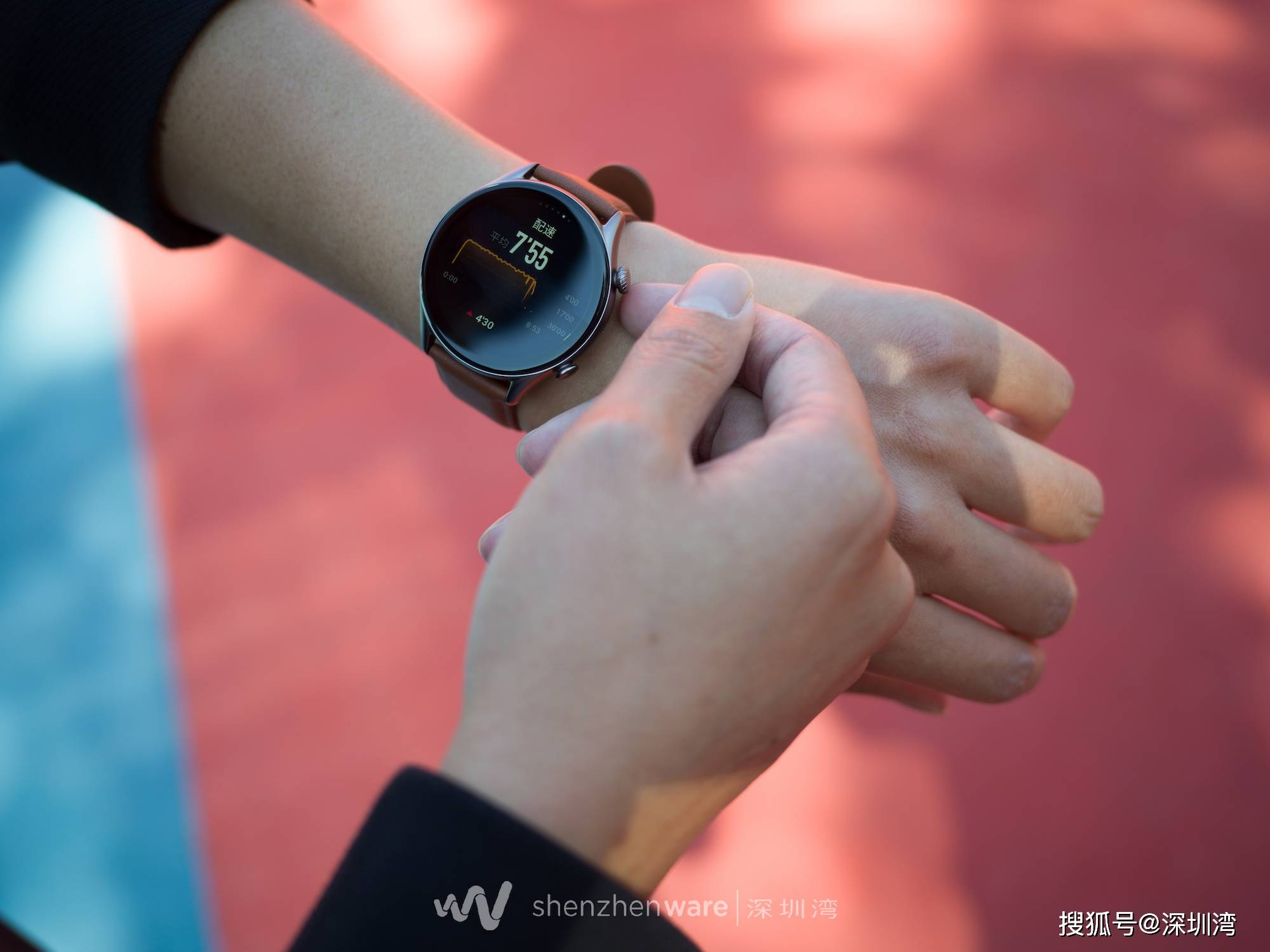 首发评测 Amazfit 跃我 GTR 3 和 GTR 3 Pro：向上而生的都市新时尚