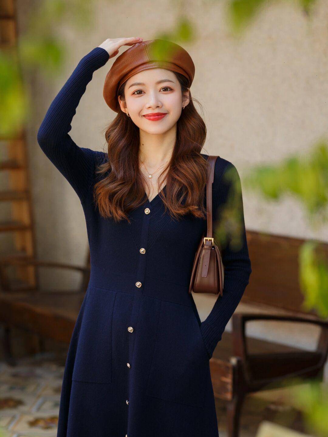 黑色 优雅女人早秋都穿“连衣裙”，为你分享时髦的搭配经验，温婉知性才是美