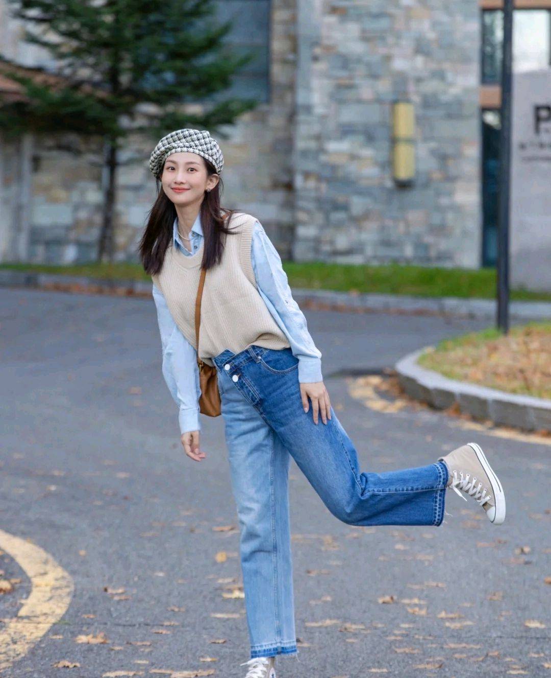 风景线 谁说穿基础款不好看的？只要会搭配，轻松成为街角的靓丽风景线