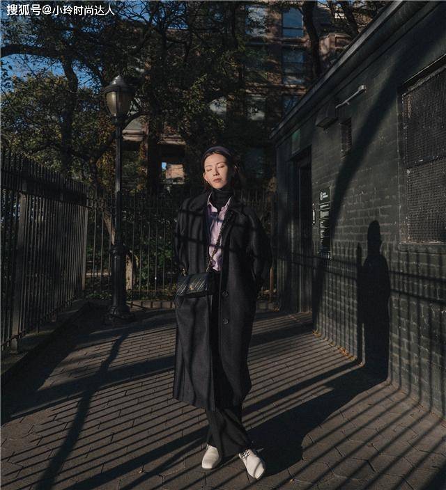 身材 入秋后不要瞎打扮，瞧今年最流行的“长外套”，保暖时髦谁穿谁美