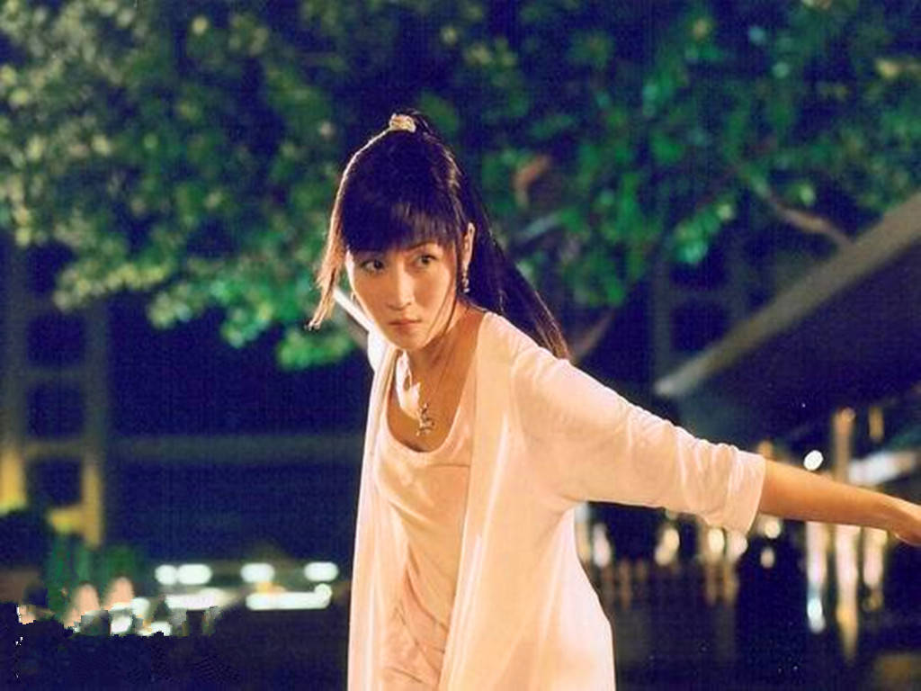 个人感觉|1999年刘德华和古天乐就玩过卧底游戏，不过个人感觉万绮雯更出彩