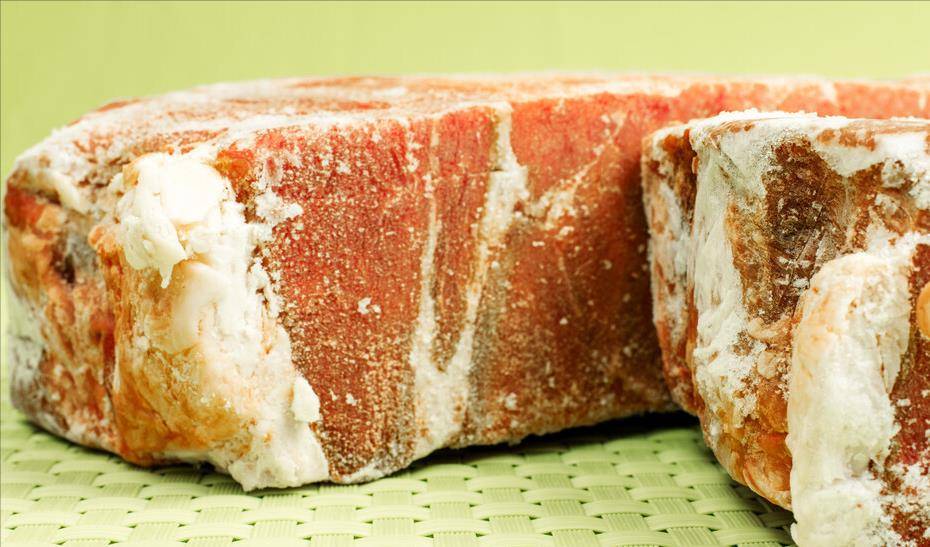 方法|解冻肉，清水浸泡可不行，肉贩子分享2个技巧，解冻快肉质鲜