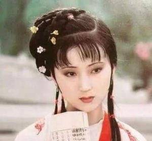 陈晓旭别再梳“大光明”了！古装剧看看空气刘海吧，温柔娇俏它不香吗？