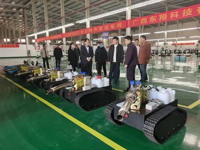 航拍器排行_2022年热门专业排名,广西科技商贸高级技工学校无人机专业欢迎您!