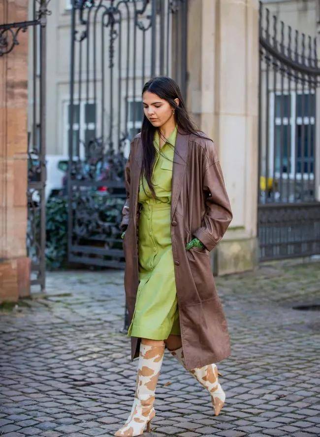 奶油色 穿衣搭配也需要颜色的氛围感，高雅的大地色正当时，赶紧穿起来！