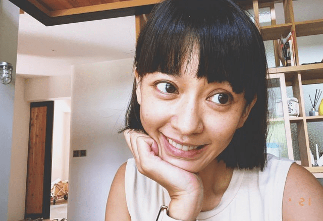 手部|陈意涵分享孕晚期动态，临产在即手部浮肿明显，仍坚持下厨好贤惠