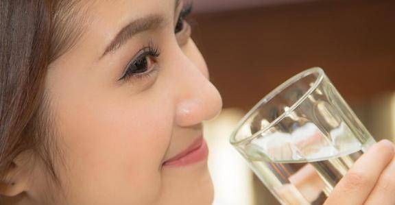 食品|女性早餐尽量不要吃这“3种食物”,早餐应该怎么选呢?