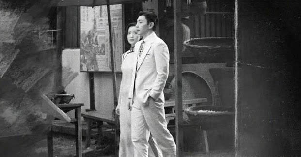 因为|倪妮新片首发预告，搭档邓伦上演“跨时空”爱恋，大街上深情拥吻