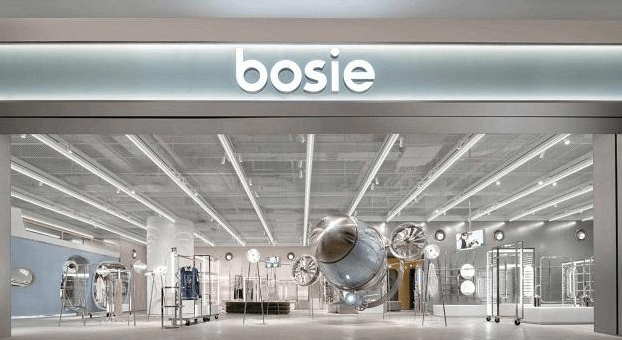 品牌 清华学霸休学创业，靠父母给的20万起家，创办服装品牌年入3亿