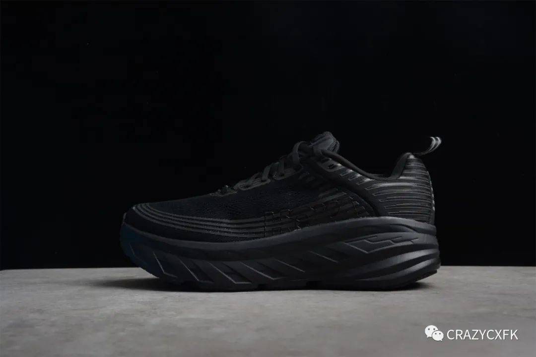 莱卡 黑武士 HOKA ONE ONE Bondi 6 黑魂机能缓震新兴跑鞋