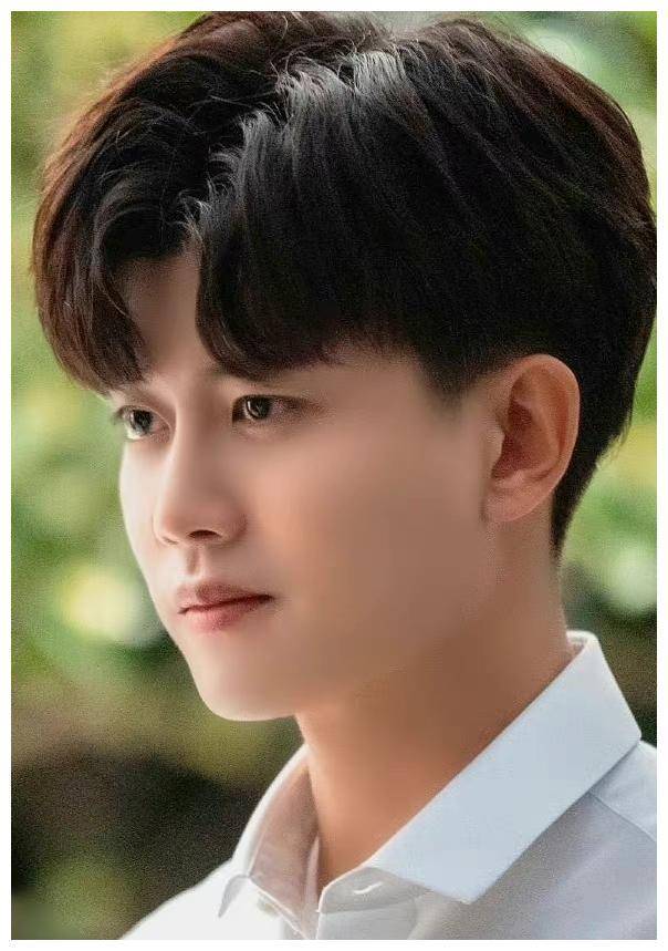 周文幸|任嘉伦眼里最虐的周生辰，为什么观众却觉得甜，看懂细节你也会哭