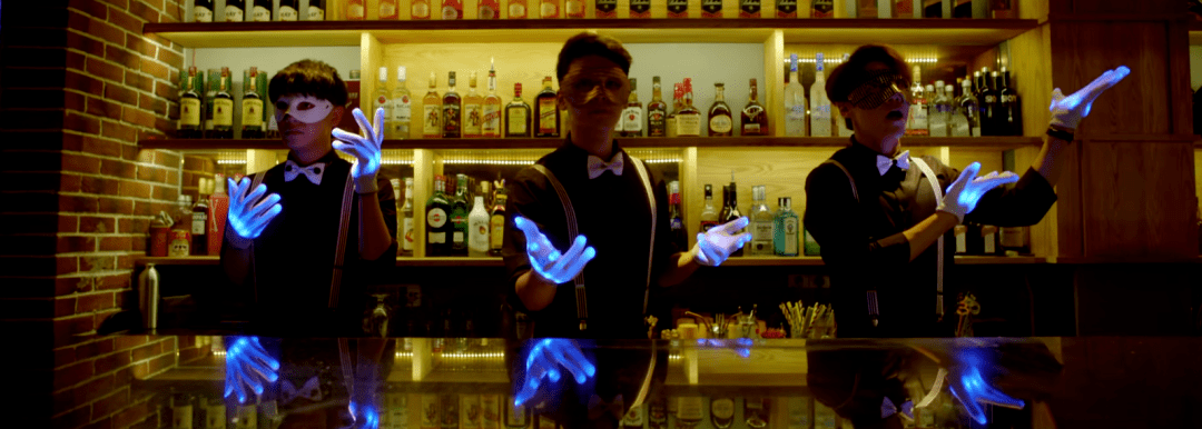 因为|消失三年,突然开播,只因他火了!