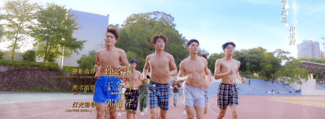 因为|消失三年，突然开播，只因他火了！