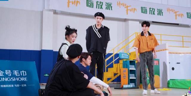 合体|白鹿任嘉伦录综艺避嫌太明显，相比之下王嘉尔几次暖心照顾太圈粉