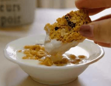 饼干|建议女生：遇见这4种“宝藏零食”别手软，低卡美味吃不胖，解馋