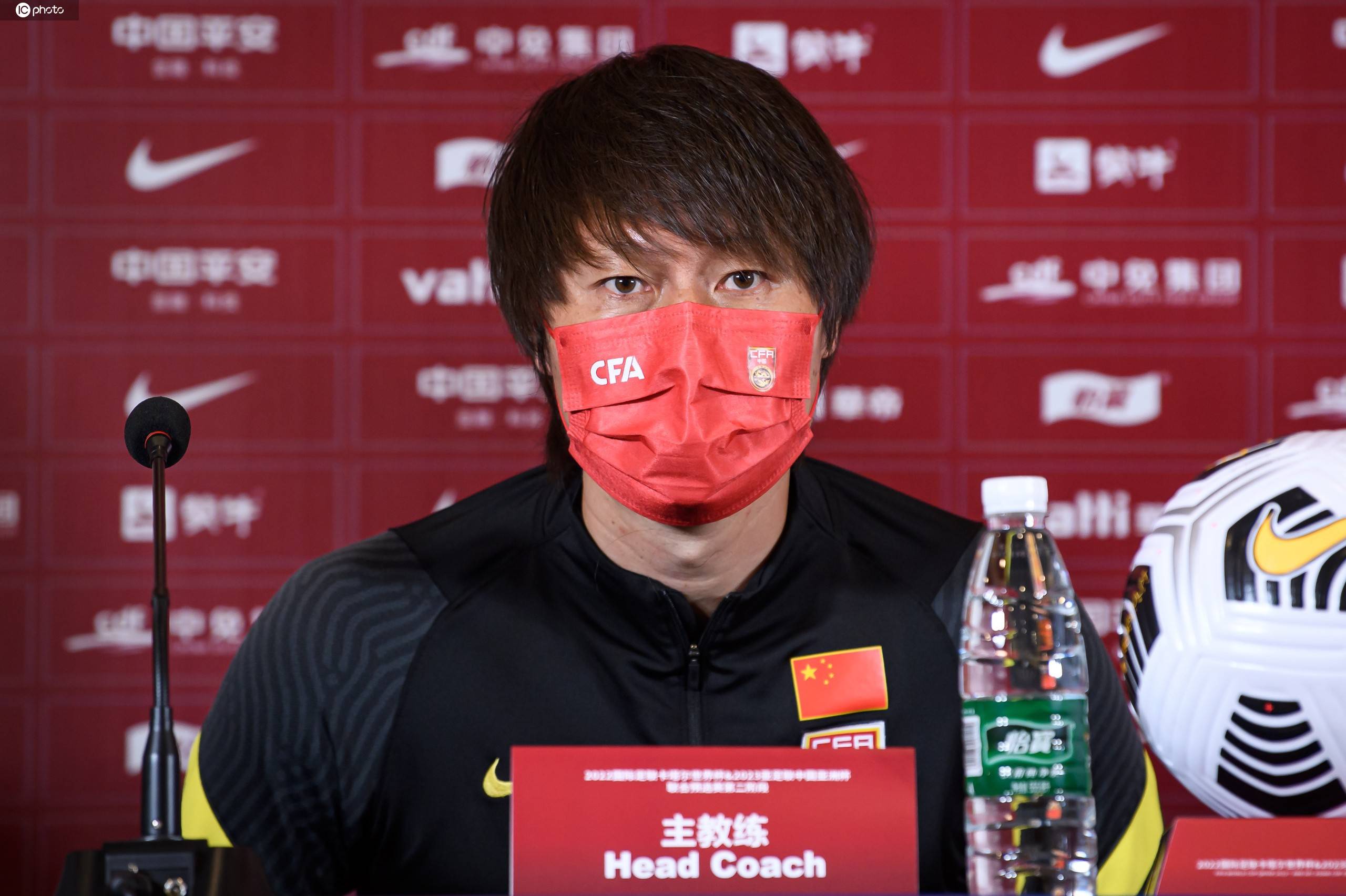 现在李铁成了众矢之的!他应该下课吗?_归化