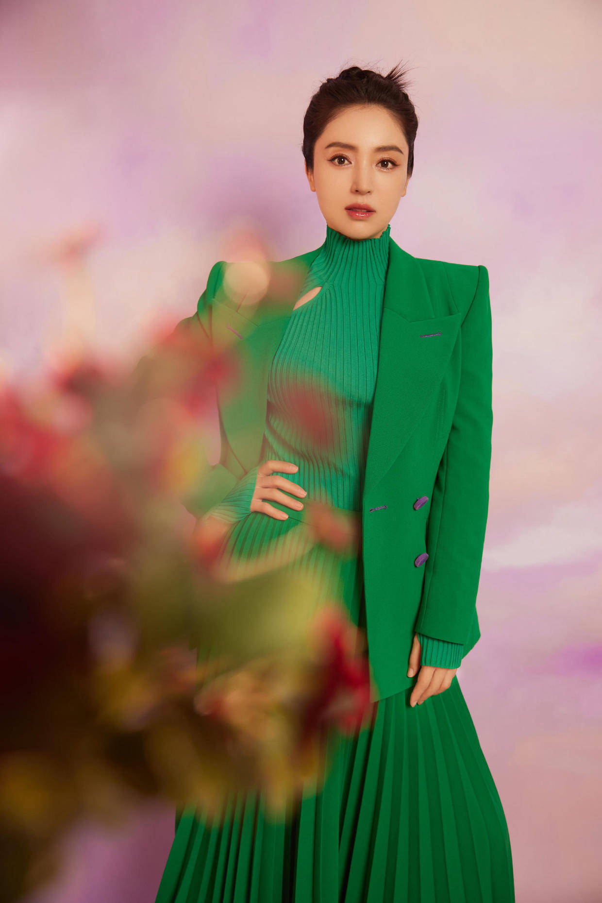 原创董璇又美到我了穿绿色西服套装酷炫霸气时尚感一点不输超模