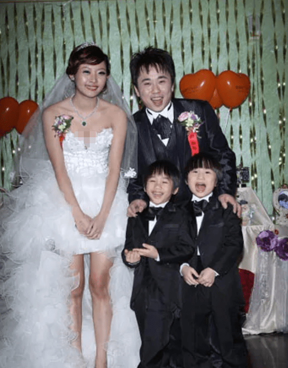 小小彬5岁成名被生父继母吸血1800万皮肤溃烂无钱治