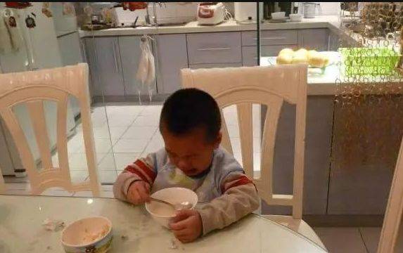 家长|医生:入秋后,4种零食让娃积食还不长个,家长要死死管住娃的嘴