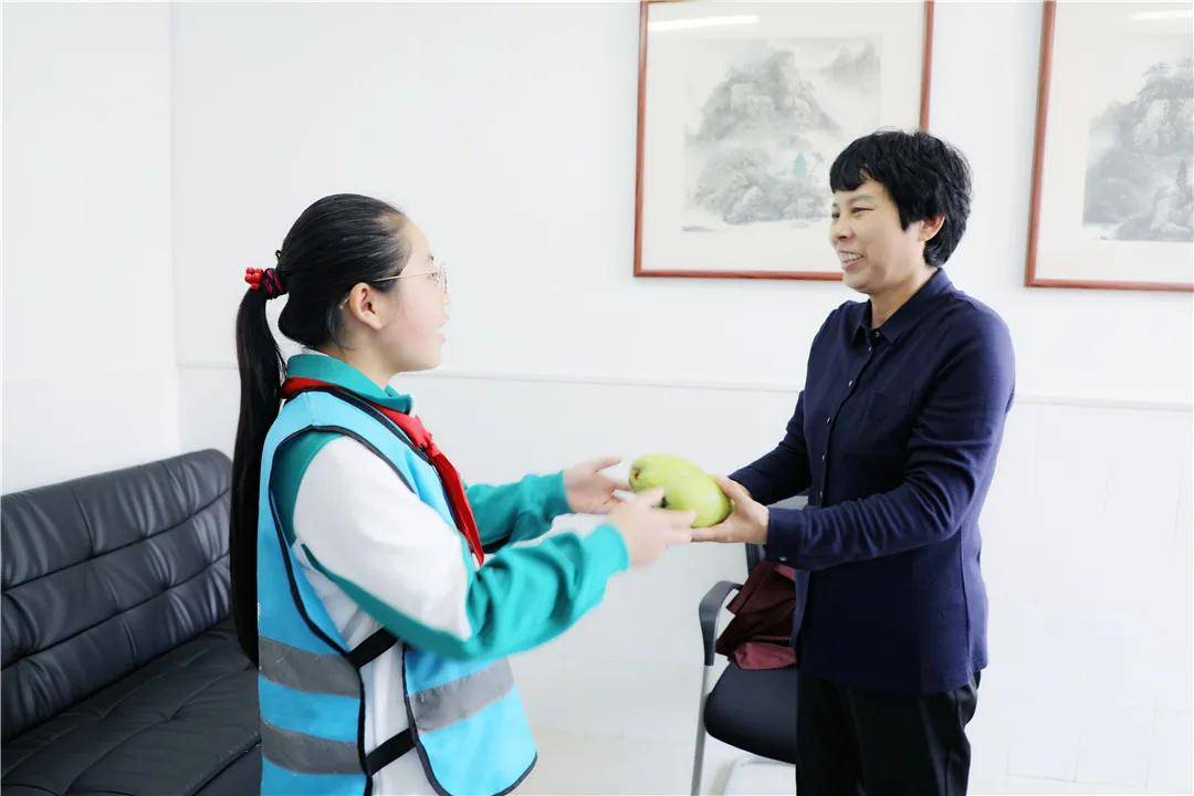 昆吾|木瓜情深 感恩莫忘丨濮阳市昆吾小学举行第三届“木瓜”主题文化活动