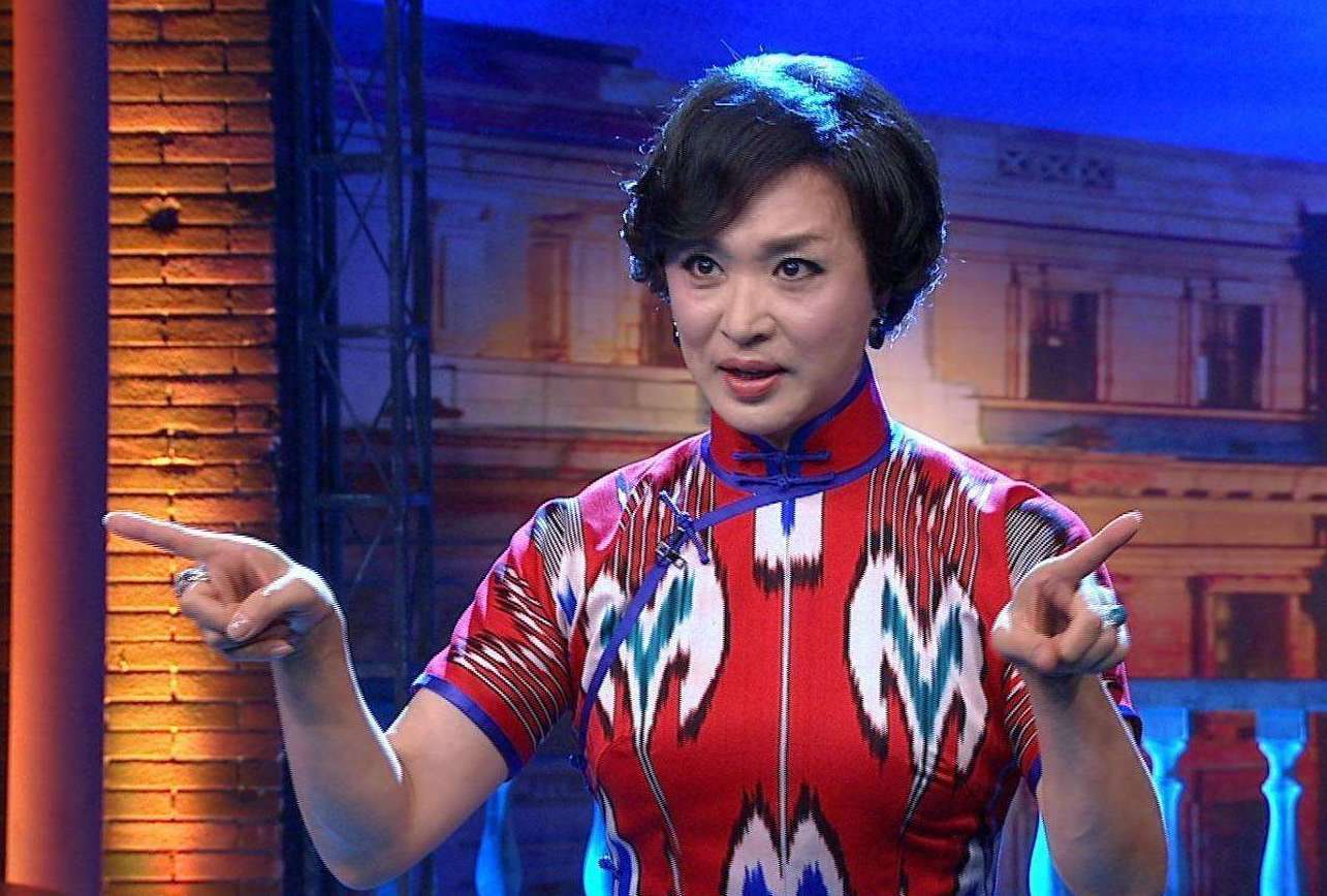 带着|时隔四年，那个最毒舌的主持人，带着她的《金星秀》回来了