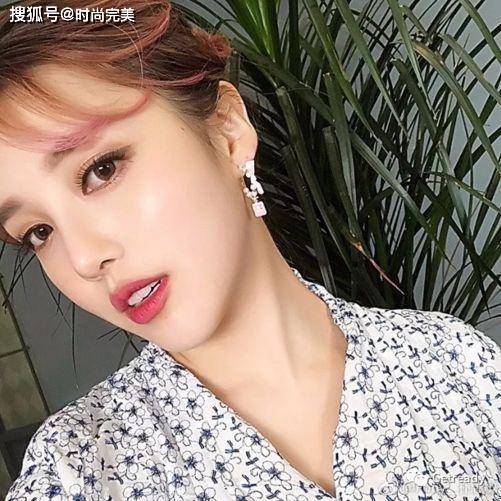 发型 优雅且高级!韩国女生的“韩系”穿搭,越看越心动