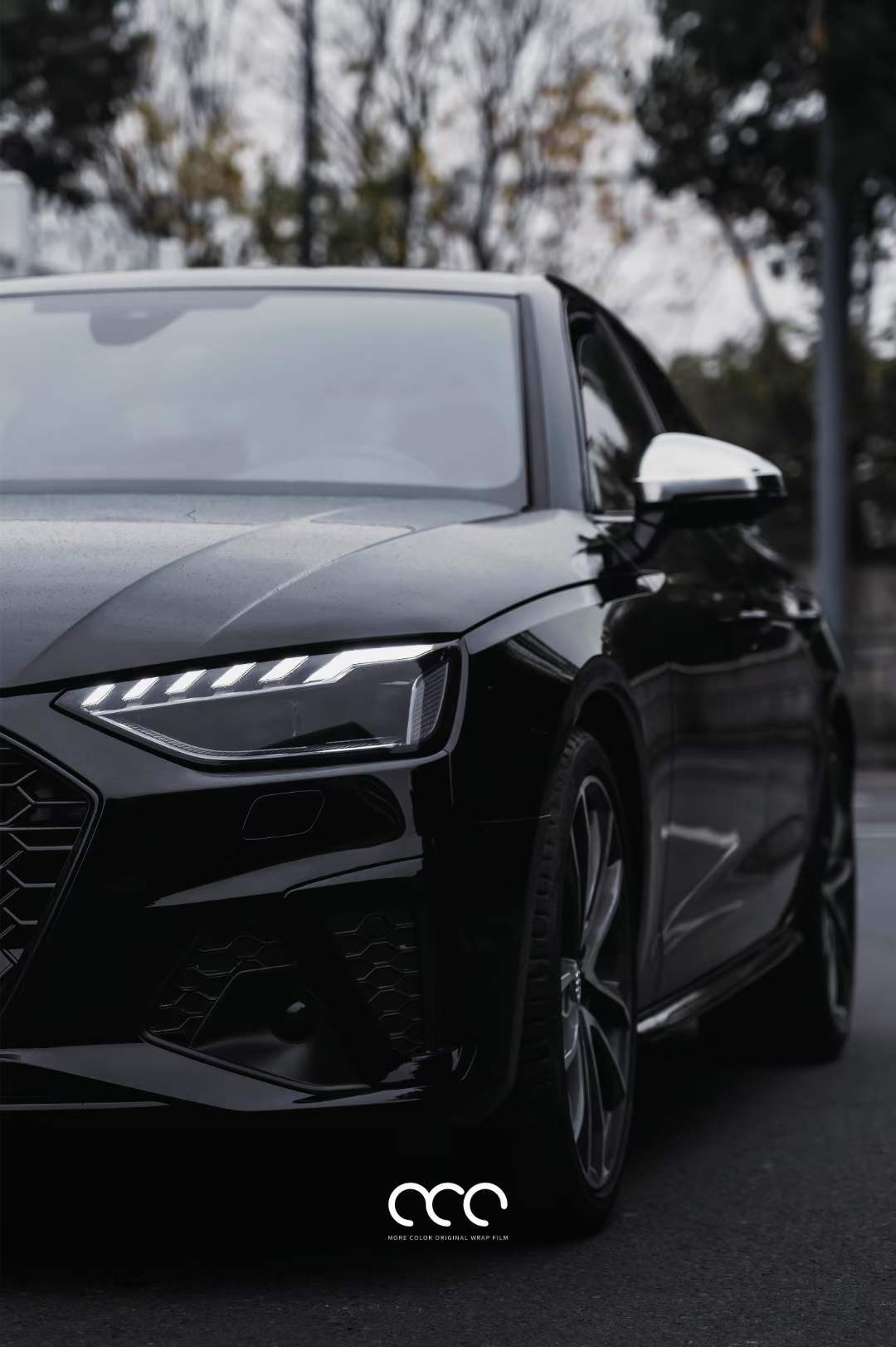 奥迪汽车漫彩改色膜pet钢琴黑