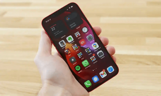 Apple Iphone 13 评测 保留了iphone 12 的所有优点 商业新知 关注全球商业大事件 专业视角解读风口跌宕与商业起伏 Data新商业 新商号 Apple Iphone 13 评测 保留了iphone 12 的所有优点 商业新知 关注全球商业大事件 专业视角解读风口跌宕与商业起伏 Data新商业 新商号