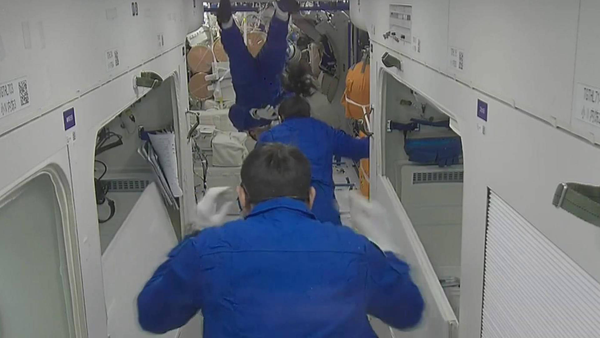 天宫空间站姿态倾斜超70度，复盘神舟十三号发射对接，决胜之战