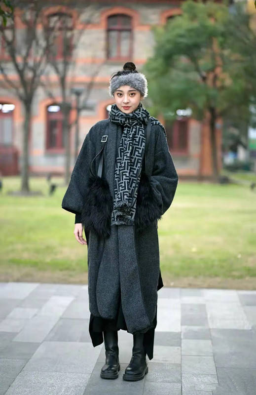 黑色 秋冬大衣搭配的六套Look 照着穿显瘦还美观 气质女人必备