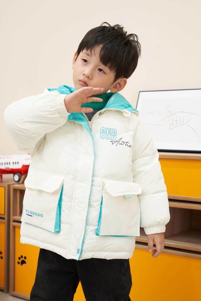 颜色 快乐精灵|霜降提前准备，保暖快人一步，这些孩子们的羽绒服时髦又可心