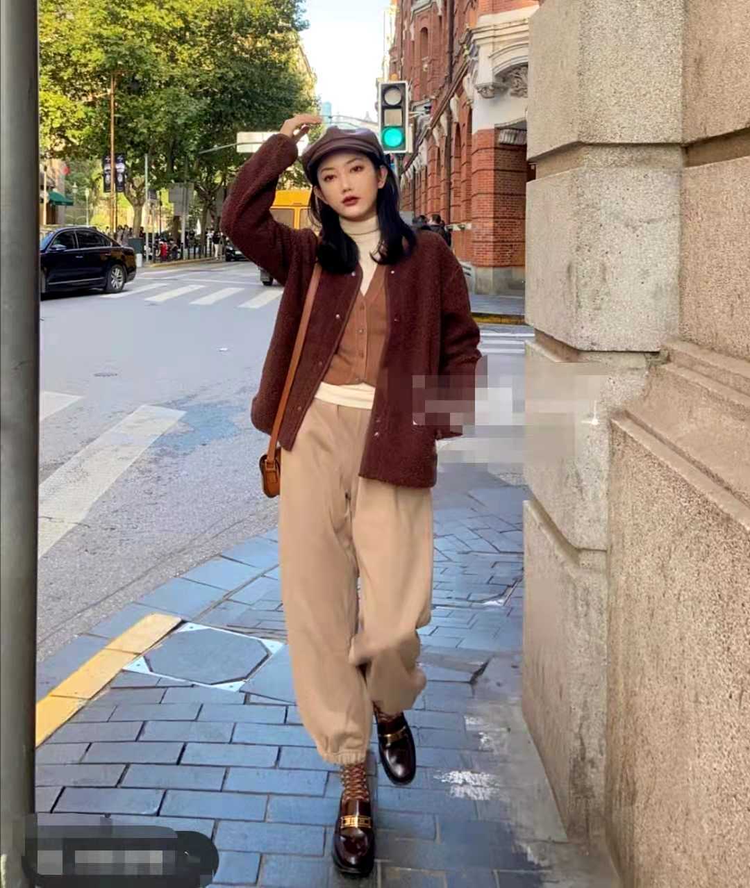 黑色 ?秋冬季节的时尚，普通人的气场一样强大，气质一样出众