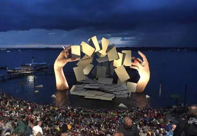 全世界最好的你歌曲赏析 a594c85acc50494ba0b2e9d889bde541.jpeg